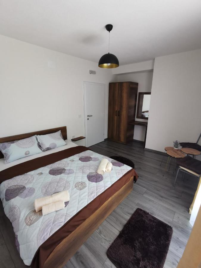 Gopo Guesthouse Elshani Eksteriør bilde