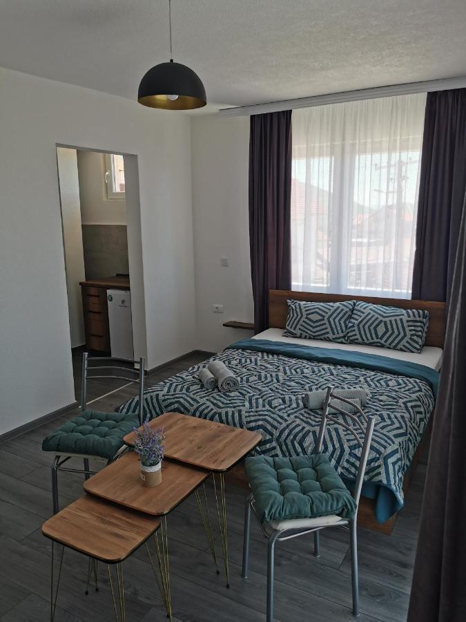 Gopo Guesthouse Elshani Eksteriør bilde