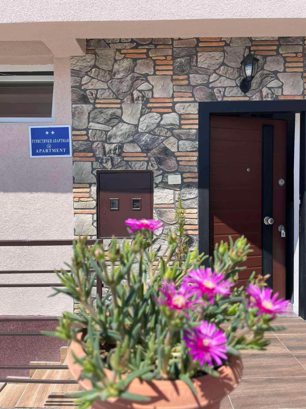 Gopo Guesthouse Elshani Eksteriør bilde