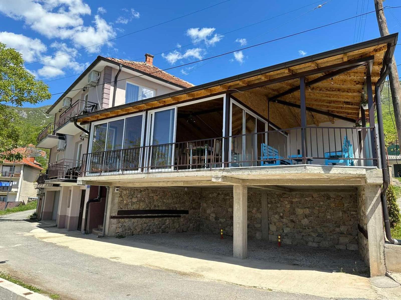 Gopo Guesthouse Elshani Eksteriør bilde